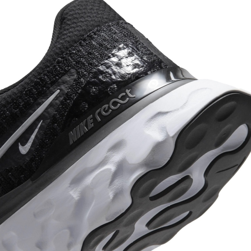 Nike React Infinity Run Flyknit 3 Men's Road Running Shoes - Picture 11 of 16